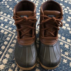 Boys Sperry boots